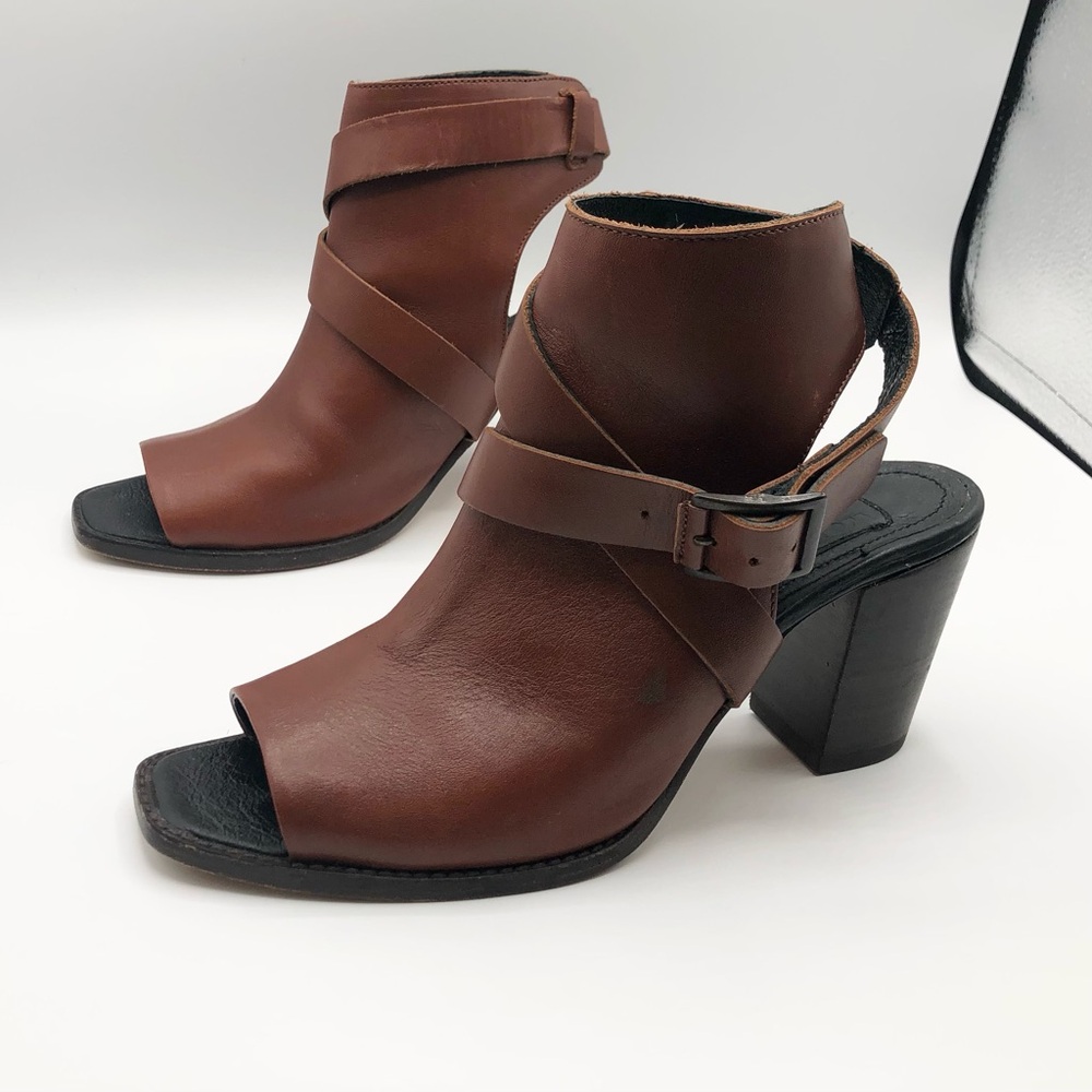 Wolverine Brown Cognac Peep Toe Leather Heeled Booties Women’s Size 7.5